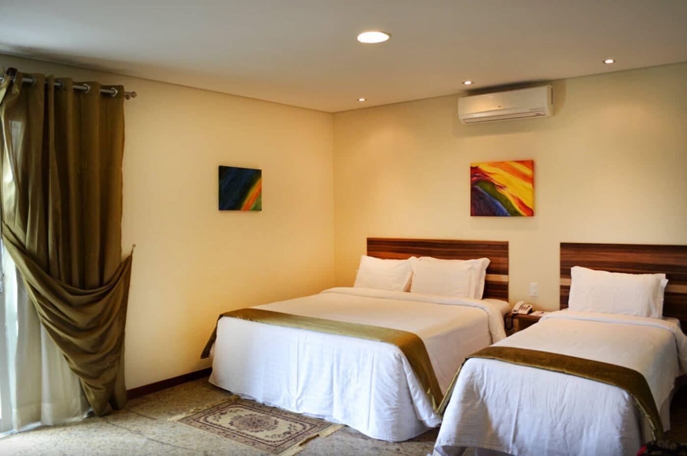 Colonial Plaza Hotel Pindamonhangaba Luaran gambar
