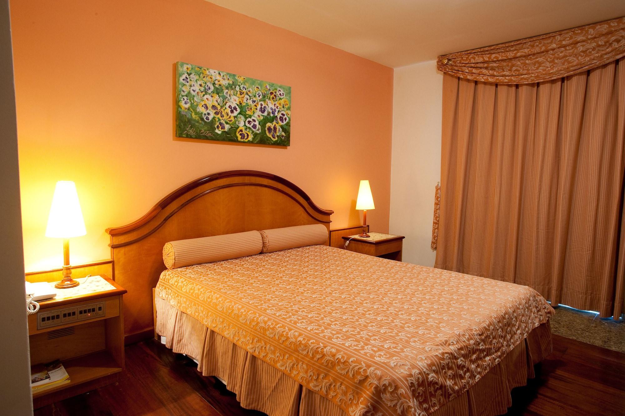 Colonial Plaza Hotel Pindamonhangaba Luaran gambar