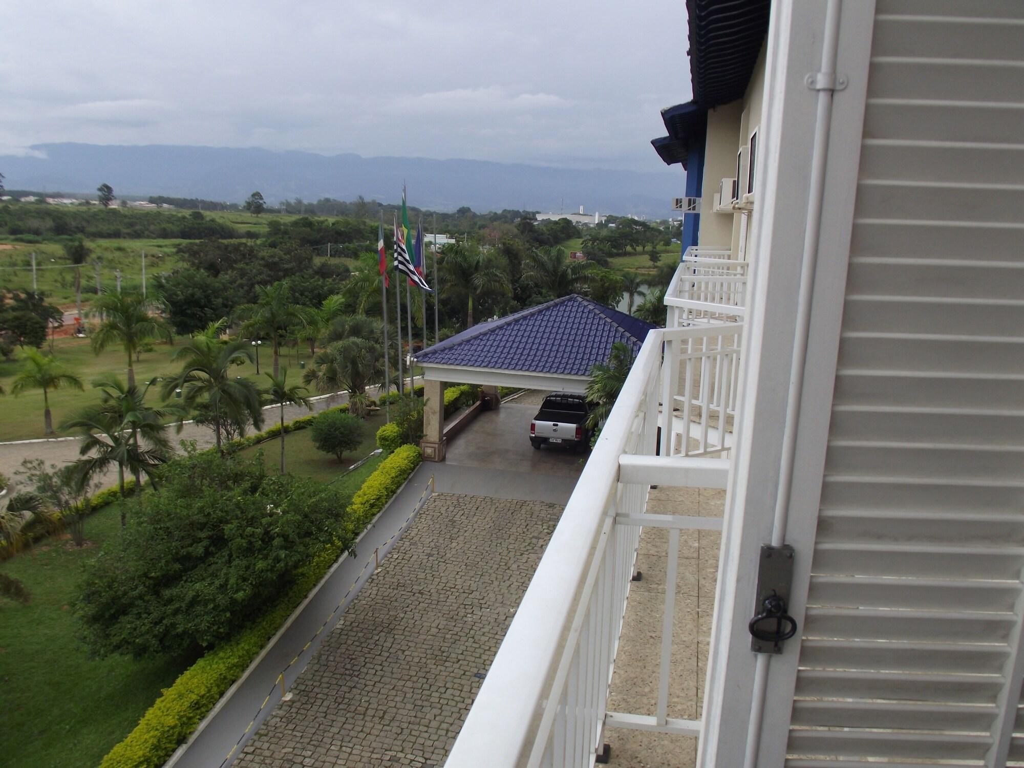 Colonial Plaza Hotel Pindamonhangaba Luaran gambar