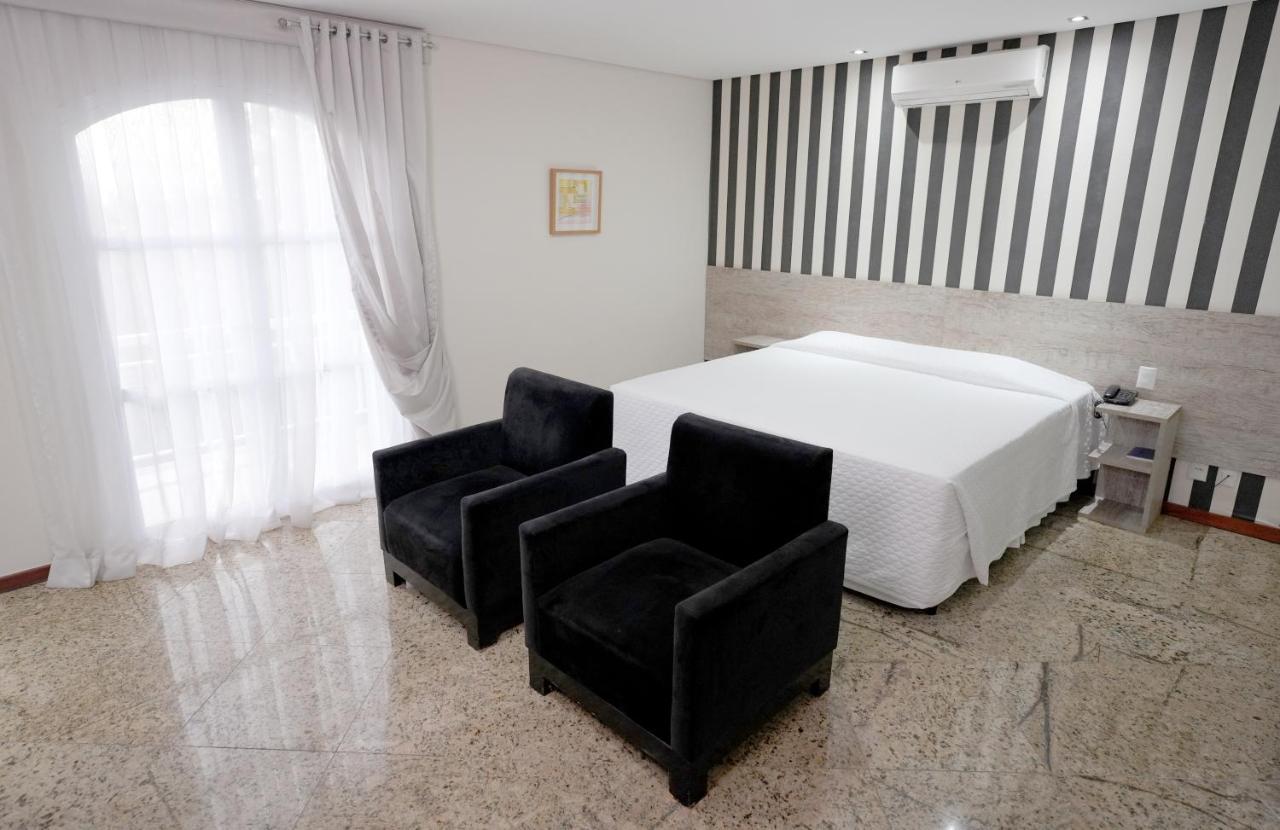 Colonial Plaza Hotel Pindamonhangaba Luaran gambar