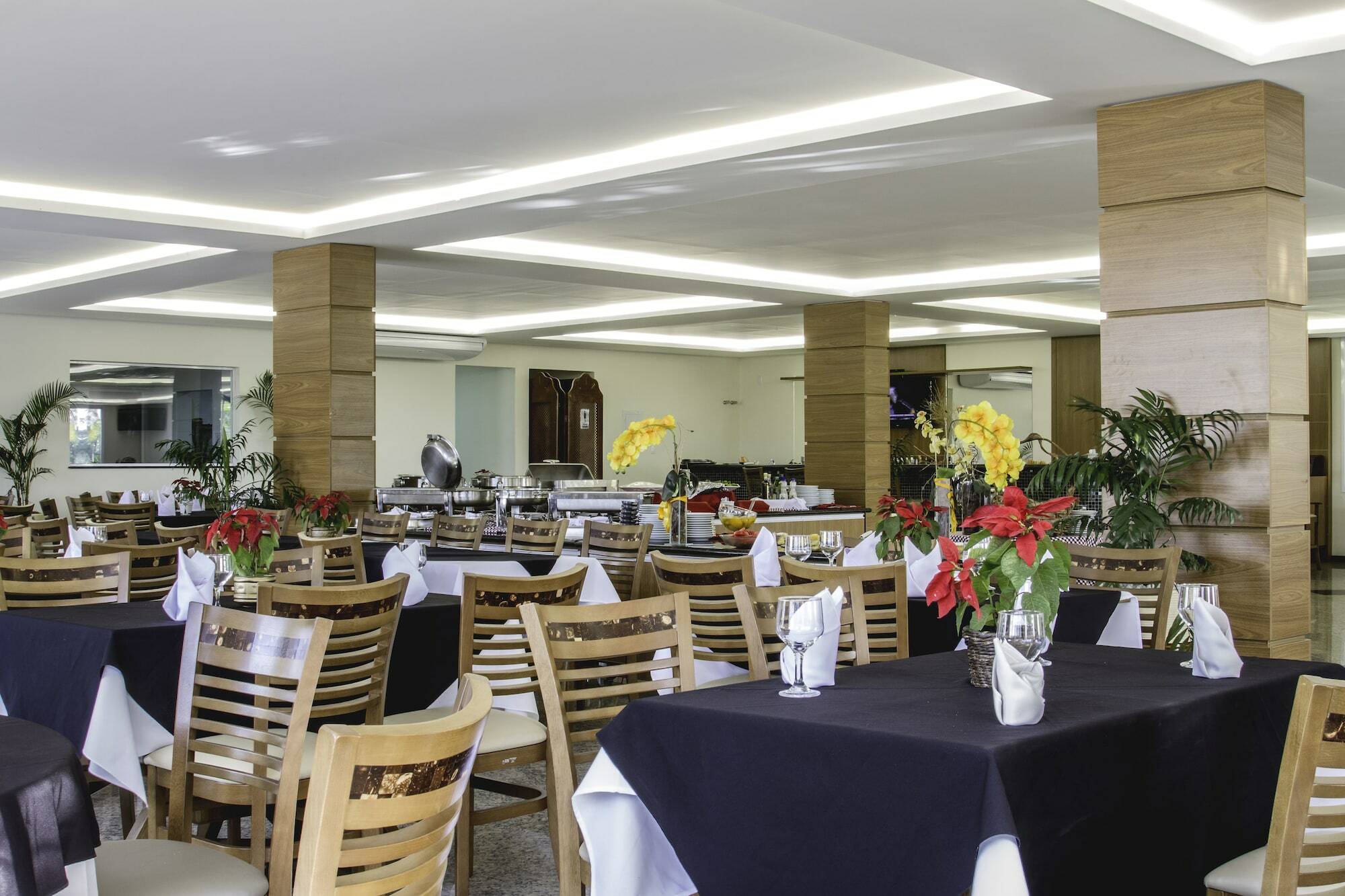 Colonial Plaza Hotel Pindamonhangaba Luaran gambar
